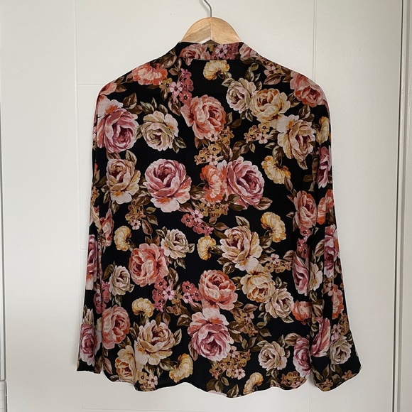 Floral Print Blouse - Picture 5 of 5
